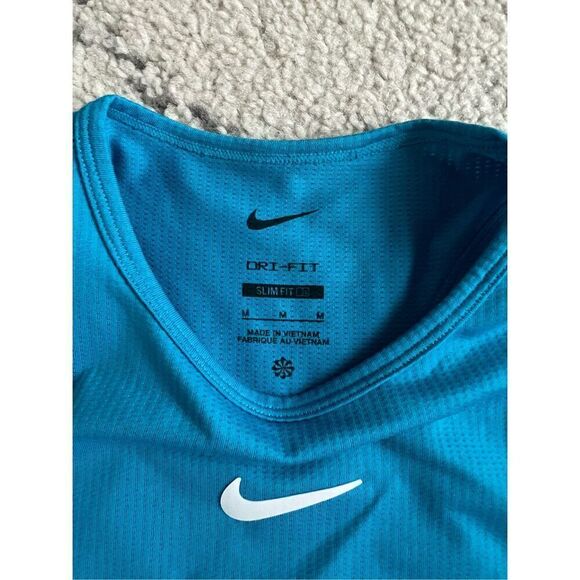 Nike Dri-Fit Crop Tank Top Womens Medium Blue Sleeveless Crew Neck Slim Fit Acti - Picture 5 of 7